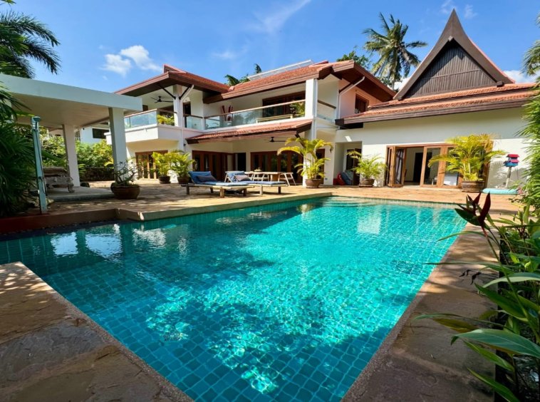 Villa Baan Lotus Koh Samui piscine privée architecture thaïlandaise