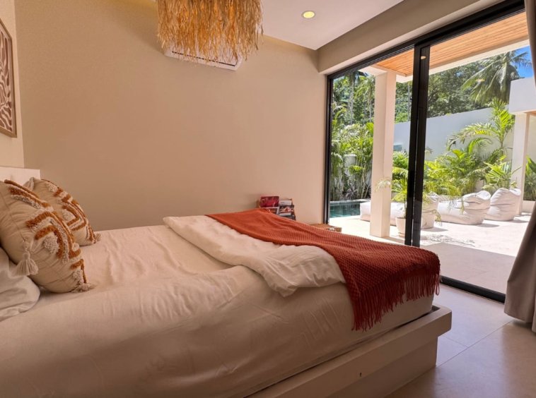 South West Villa à Lamai — chambre lumineuse