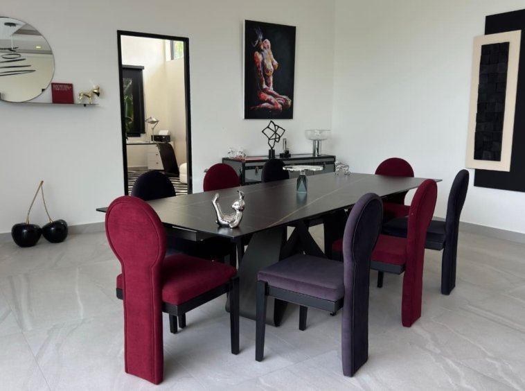 Salle à manger design de la Villa Zola à Lamai, Koh Samui
