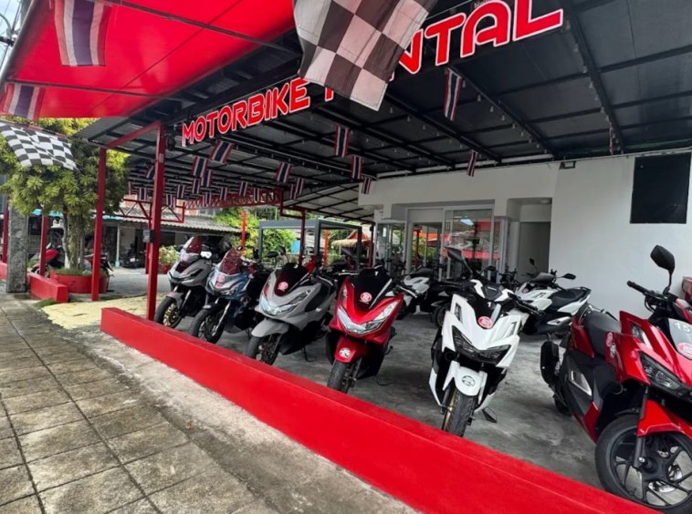 Samui Bike Tour à Lamai, Koh Samui, commerce de location de motos à vendre avec parc d'exposition couvert
